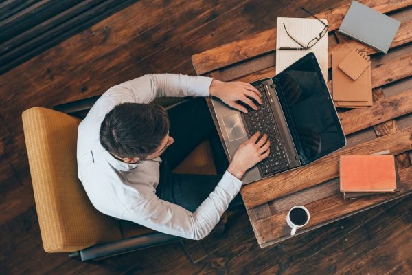 Gerencie cursos online e presenciais com a plataforma LMS mais completa