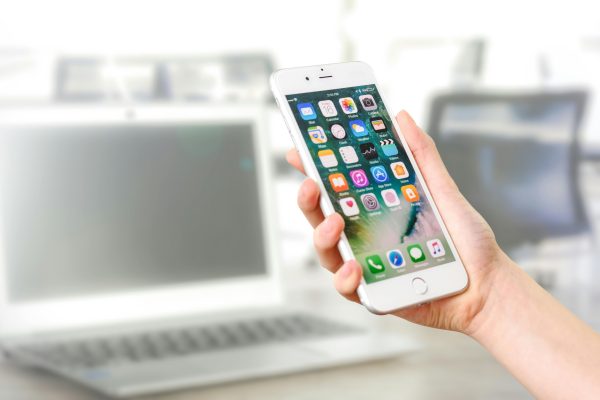 How to Use an SMM Panel to Increase Followers and Engagement